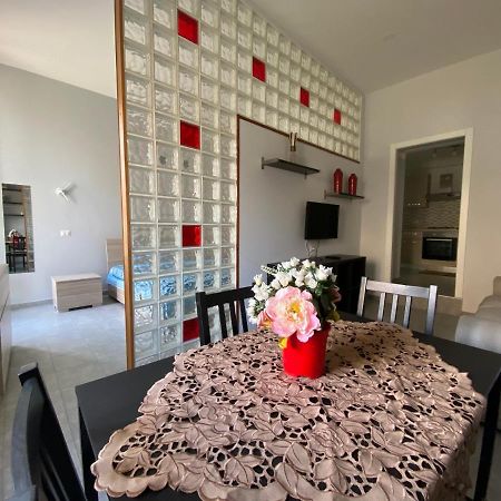 B&B Historic Center Apartments Napoli Bagian luar foto