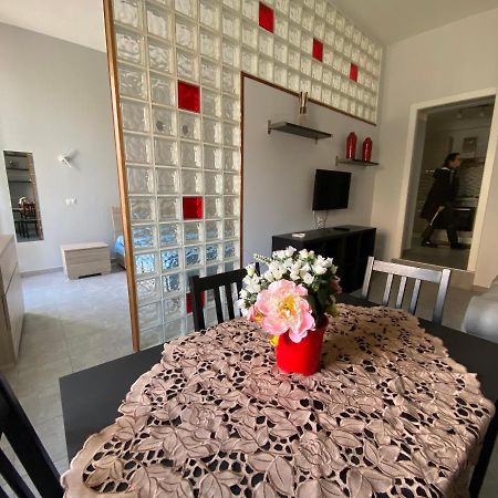 B&B Historic Center Apartments Napoli Bagian luar foto